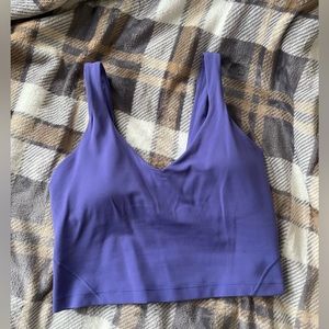 Lululemon cropped tank top! Size:8, Color:Purple